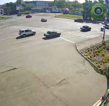 На перекрёстке Революции/Коммунарский, Бийск