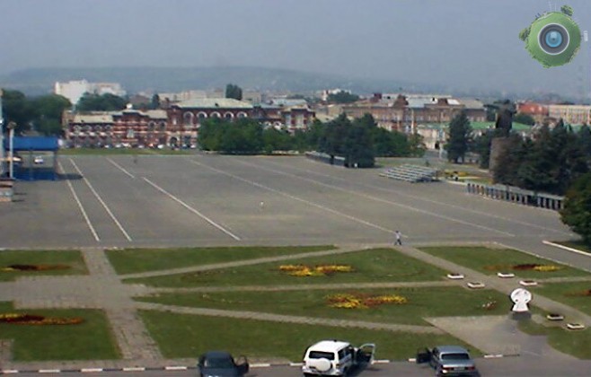 На Театральной площади Саратова