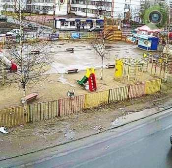Детская площадка у «Столицы», камера 2
