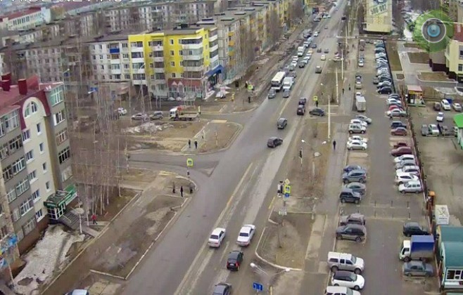На перекрёстке Мира - проспект Победы