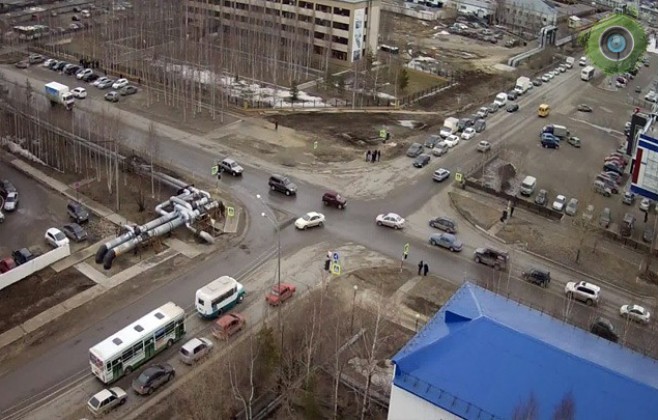 На перекрёстке Кузоваткина - Мира