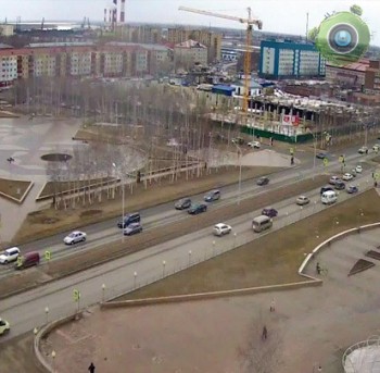 На площади Нефтяников