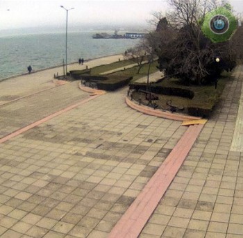 На набережной Керчи