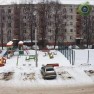 У детской площадки на Садовой улице, 20