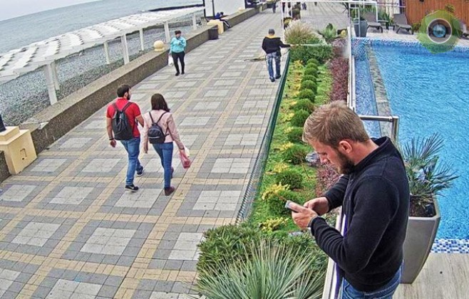 На приморской набережной в Адлере