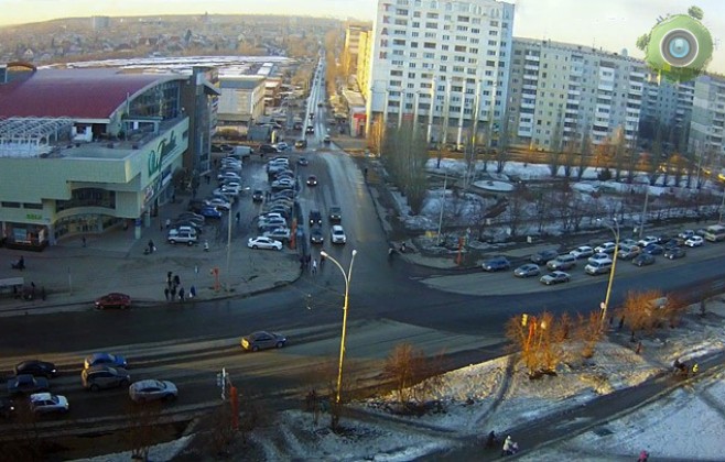 Перекрёсток пр. Молодёжный - ул. Каменская