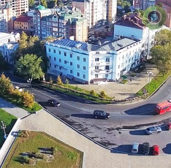На перекрёстке Ленина — Тургенева, Хабаровск