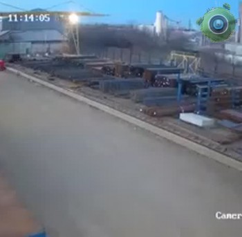 Середина склада. Лево