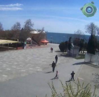 Центральная площадь набережной Судака
