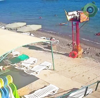 На пляже пансионата «Зенит» (Крым, Морское)