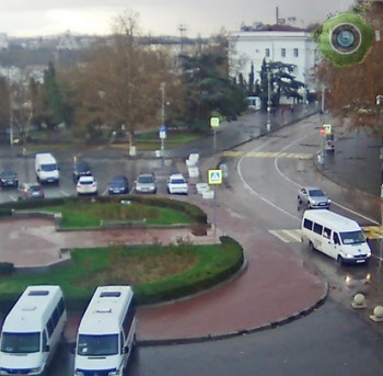 На площади Нахимова в сторону улицы Ленина