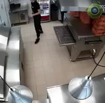 г. Красноярск, ул. Карамзина, д. 20 А "Додо Пицца"