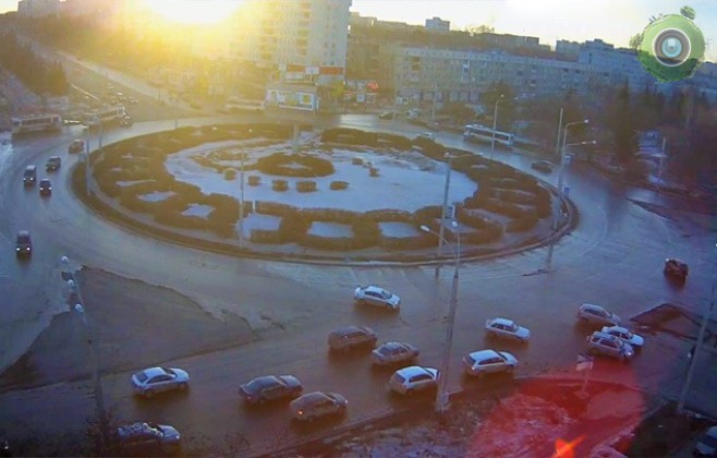 Перекрёсток б-р Строителей - пр. Ленина